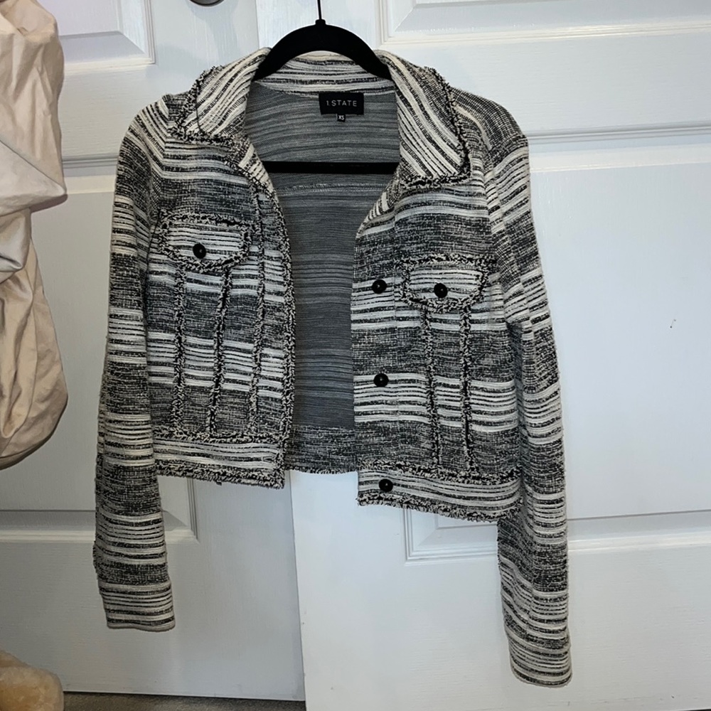 Mildly-worn 1.state Cropped Blazer